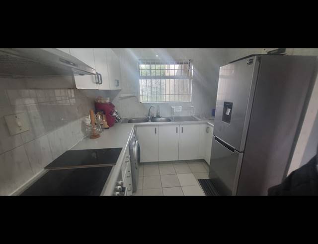 2 BEDROOM FLAT FOR SALE IN WINDERMERE